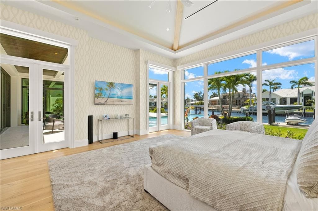 2500 Tarpon Rd, Naples, FL 34102-25