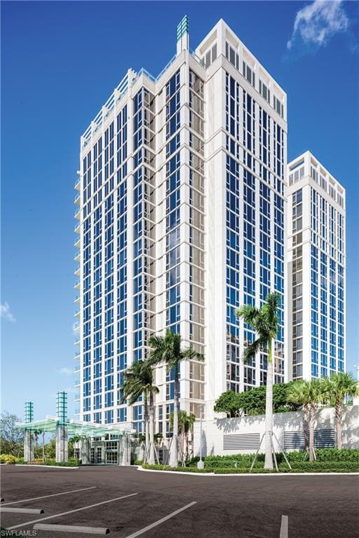 6897 Grenadier Blvd 1602, Naples, FL 34108-17