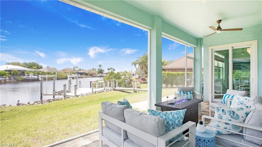 162 Windward Cay, Naples, FL 34114-15