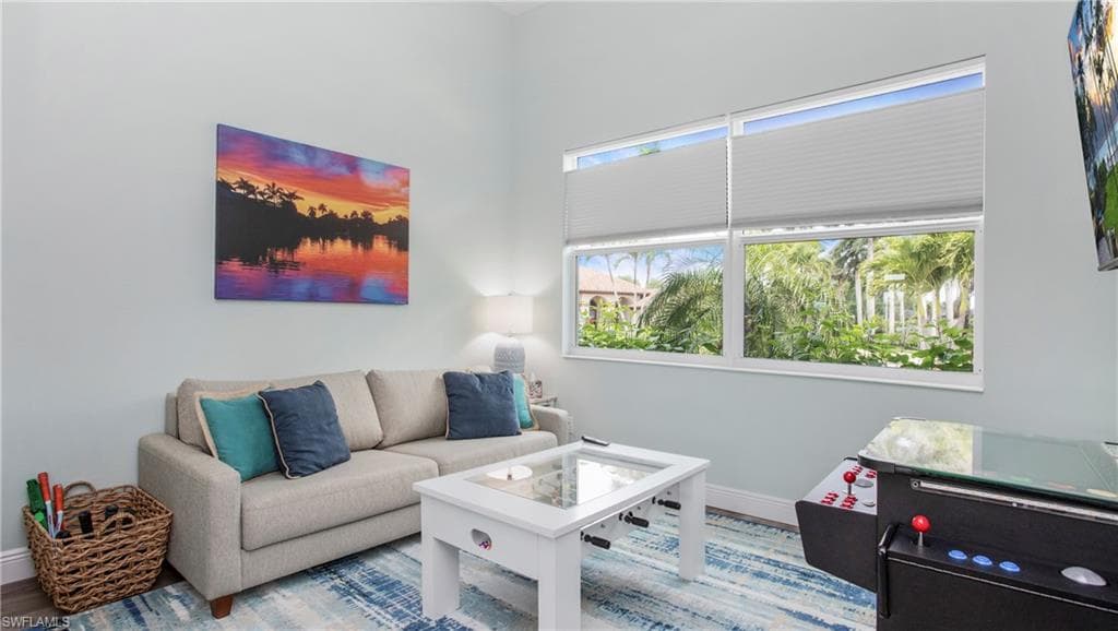 162 Windward Cay, Naples, FL 34114-26
