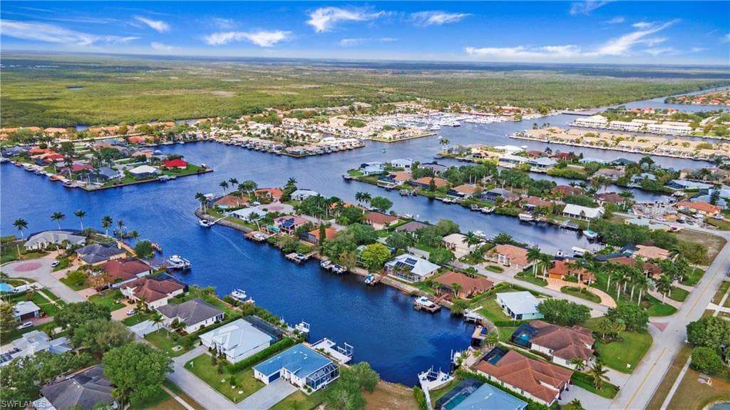 162 Windward Cay, Naples, FL 34114-30
