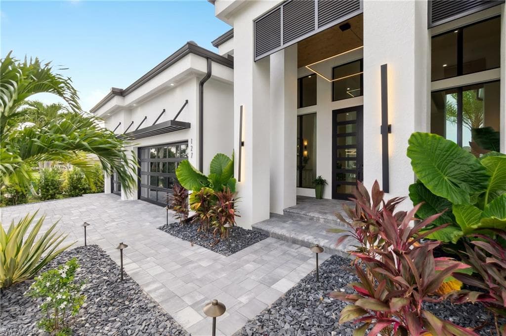 127 56th Ter, Cape Coral, FL 33914-13