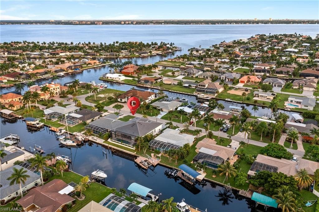 127 56th Ter, Cape Coral, FL 33914-48