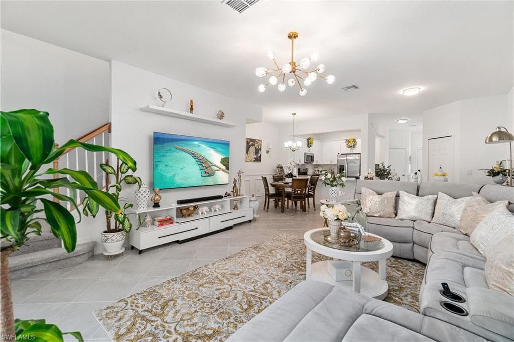 /property-images/225036593-2.jpg
