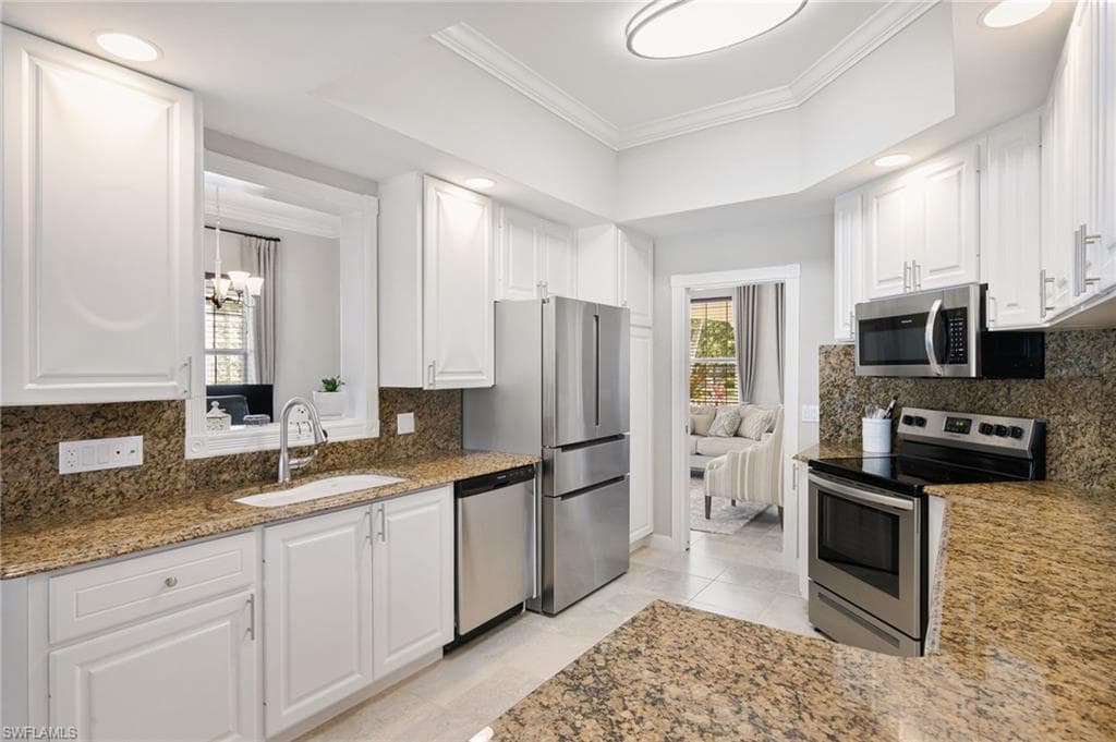 15384 Scrub Jay Ln, Bonita Springs, FL 34135-15