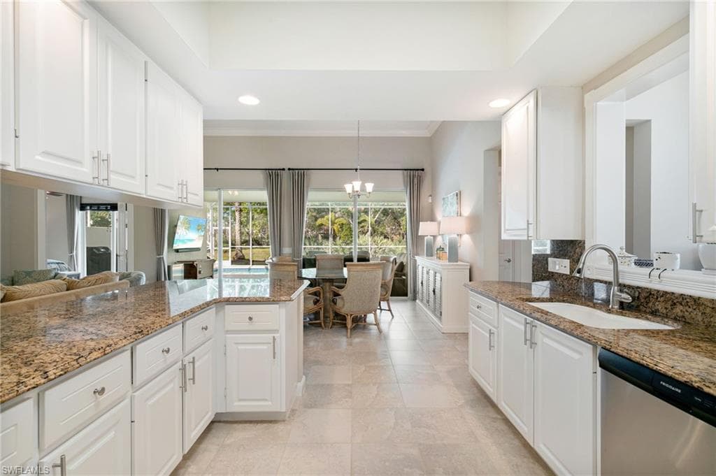 15384 Scrub Jay Ln, Bonita Springs, FL 34135-16