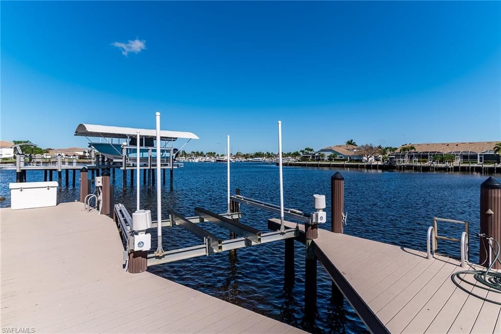 171 Sunset Cay, Naples, FL 34114-34