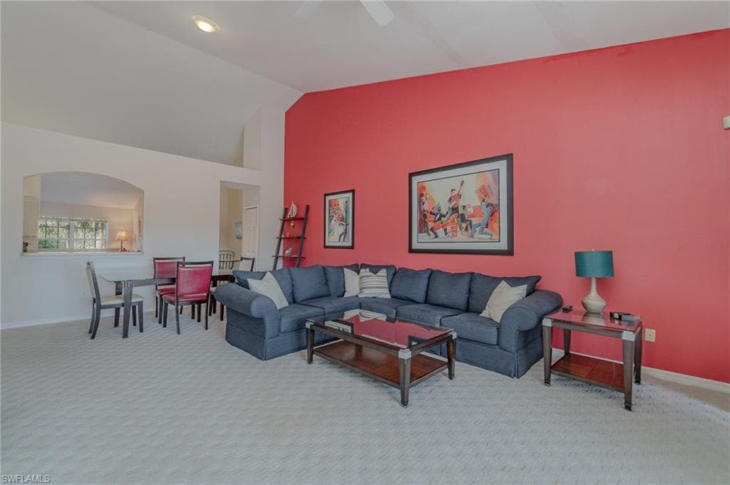 /property-images/225038343-2.jpg