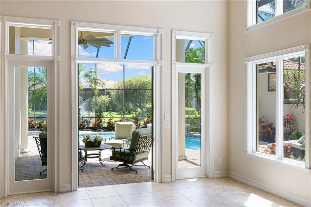 9108 Terrabella Ct, Naples, FL 34109-15