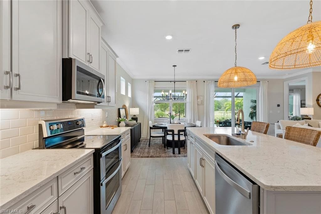 496 Polihale Way, Naples, FL 34114-11