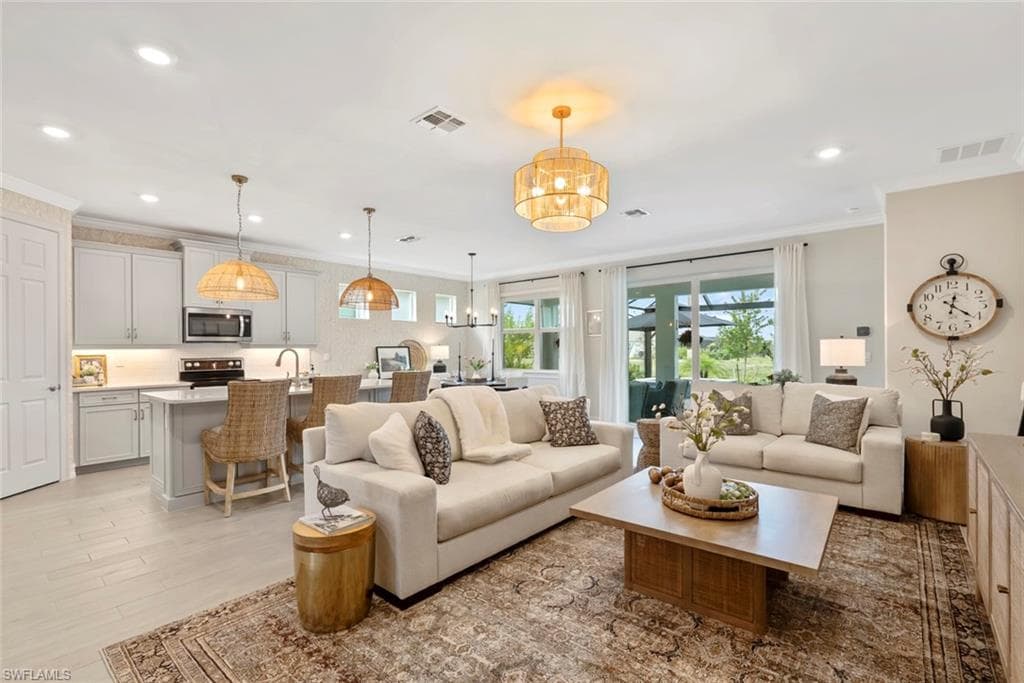 496 Polihale Way, Naples, FL 34114-14