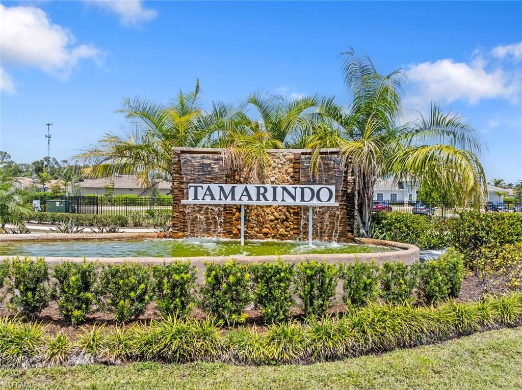 496 Polihale Way, Naples, FL 34114-30