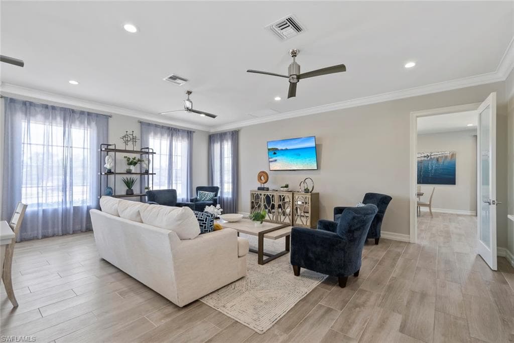 496 Polihale Way, Naples, FL 34114-34