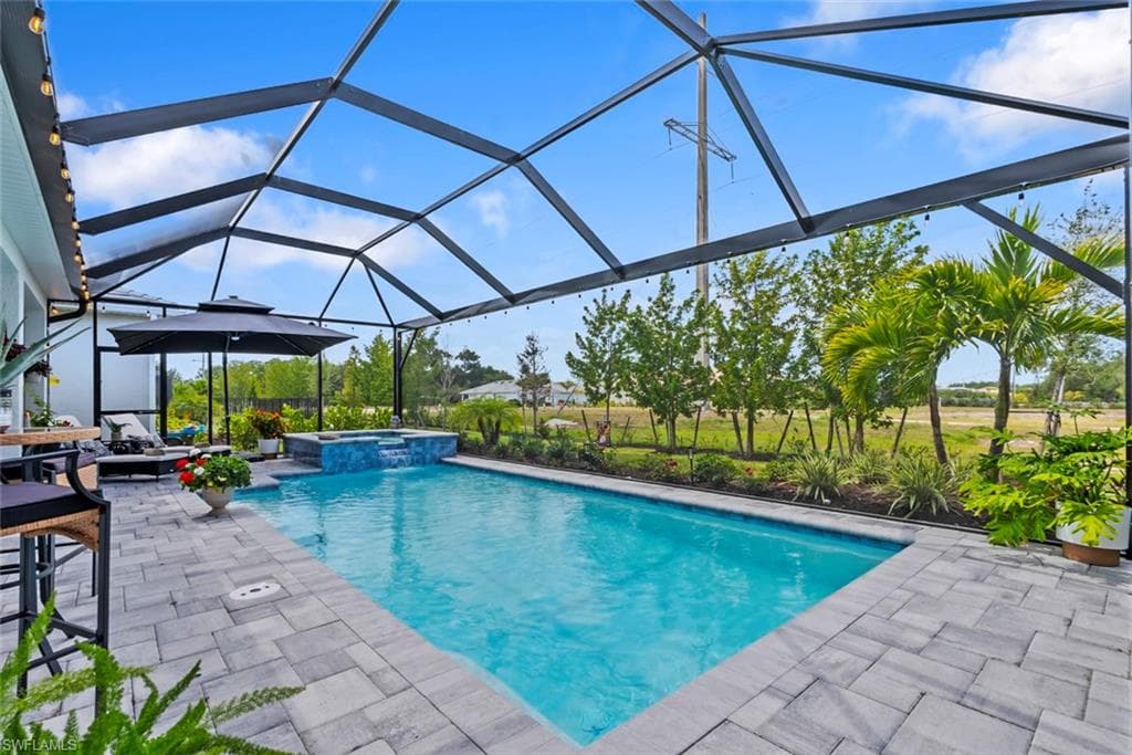 496 Polihale Way, Naples, FL 34114-6