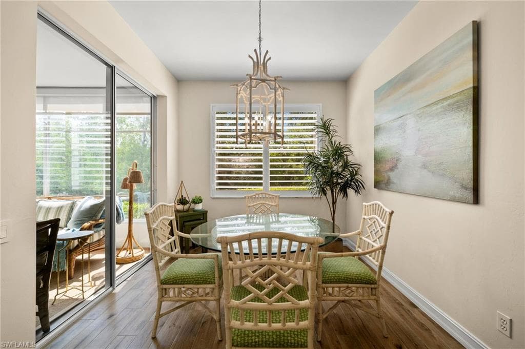 770 Tarpon Cove Dr 702, Naples, FL 34110-8