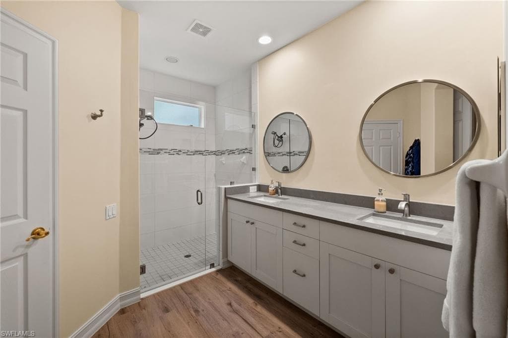 770 Tarpon Cove Dr 702, Naples, FL 34110-13