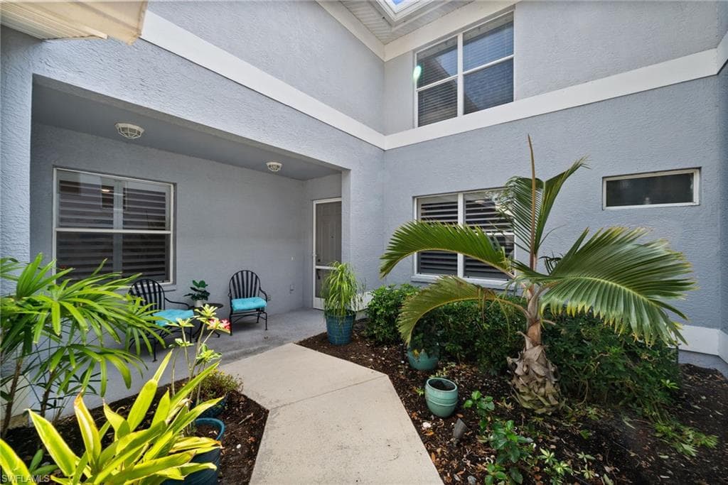 770 Tarpon Cove Dr 702, Naples, FL 34110-24