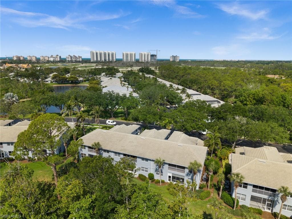 770 Tarpon Cove Dr 702, Naples, FL 34110-29