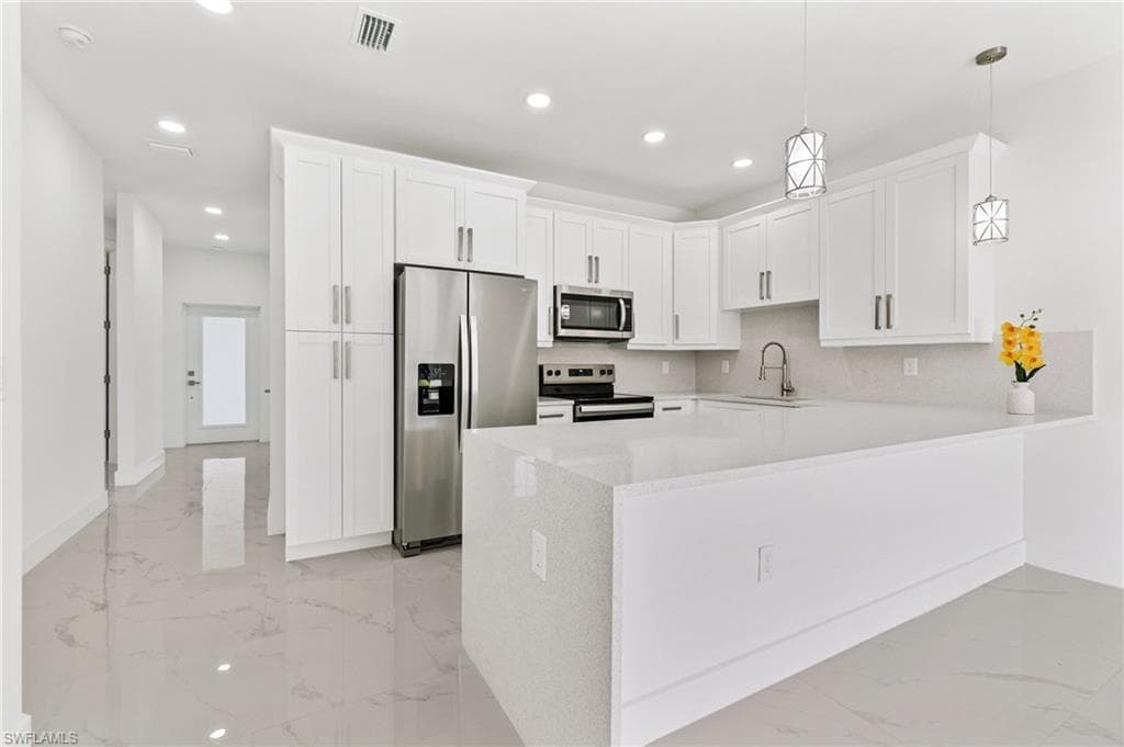 2518 Park Rd, Lehigh Acres, FL 33971-0