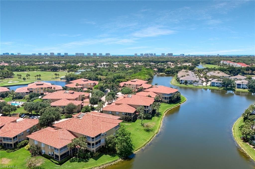 1855 Les Chateaux Blvd 5-201, Naples, FL 34109-31