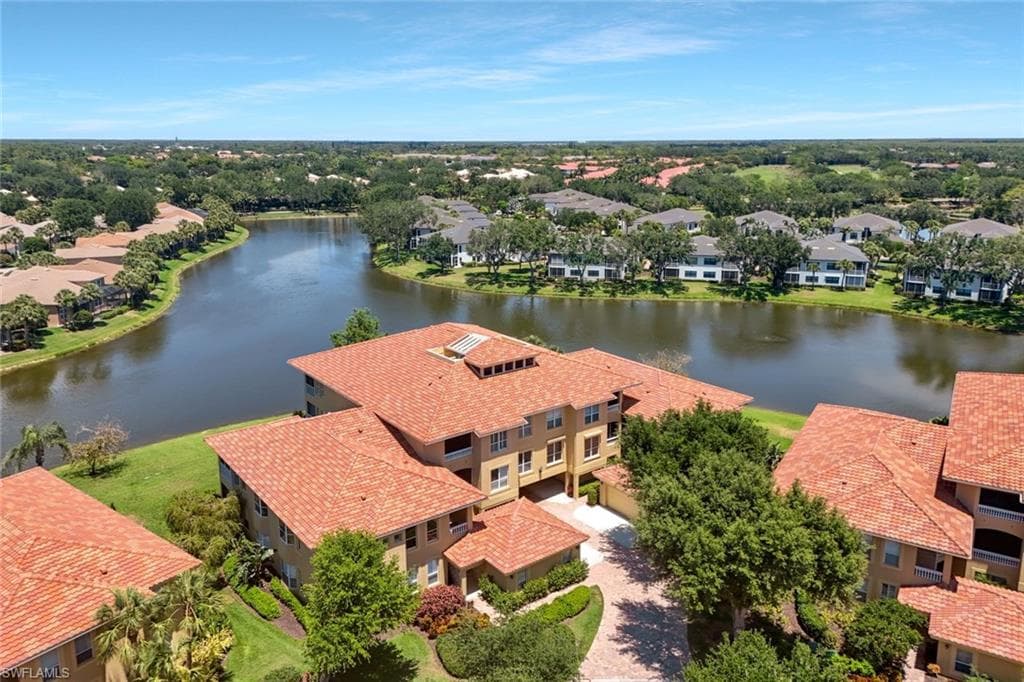 1855 Les Chateaux Blvd 5-201, Naples, FL 34109-34