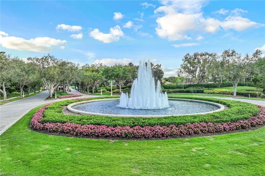 1855 Les Chateaux Blvd 5-201, Naples, FL 34109-42