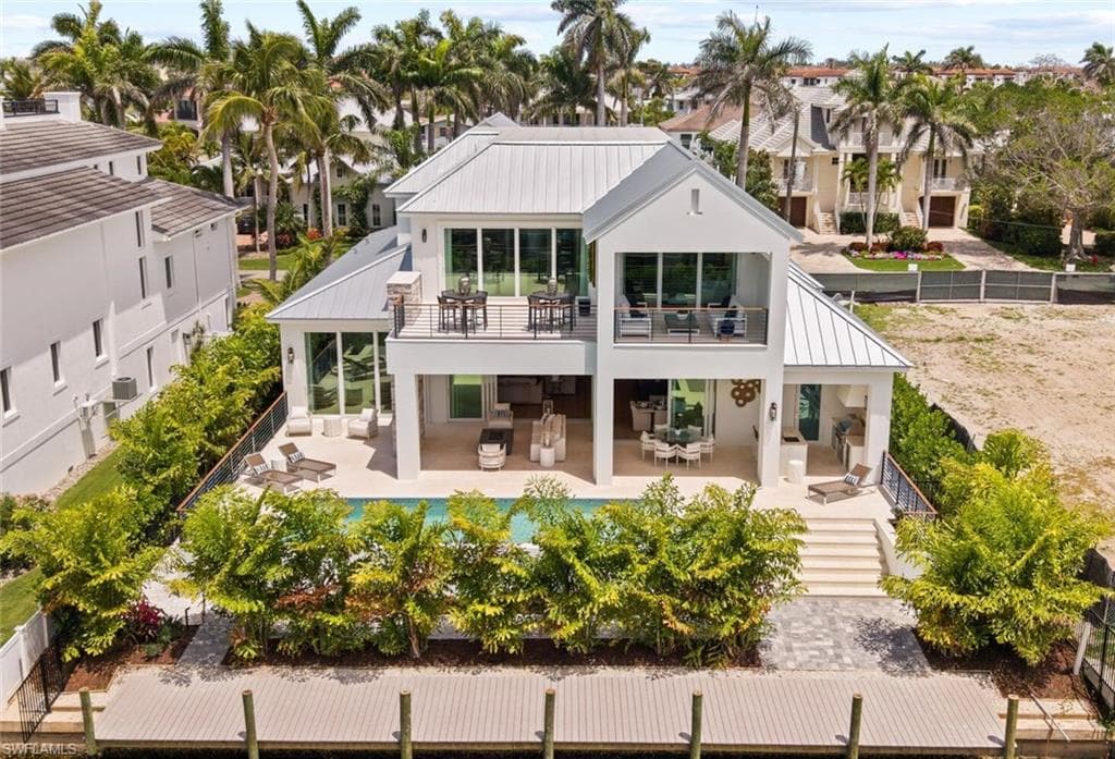 1380 Pelican Ave, Naples, FL 34102-25