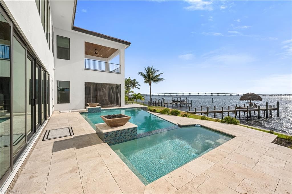3924 Riverside Dr, Fort Myers, FL 33901-36