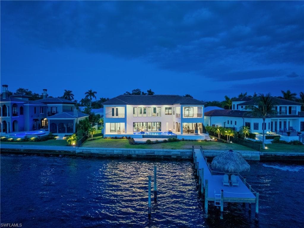 3924 Riverside Dr, Fort Myers, FL 33901-5