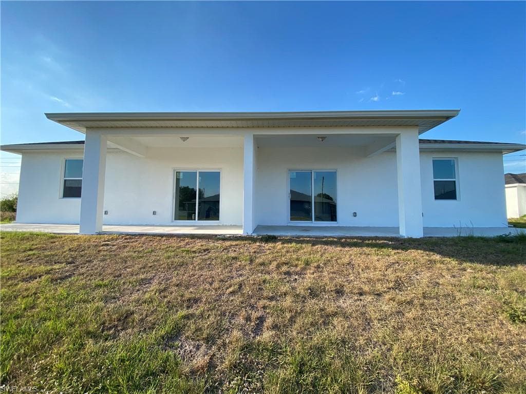5249-5251 Centennial Blvd, Lehigh Acres, FL 33971-9
