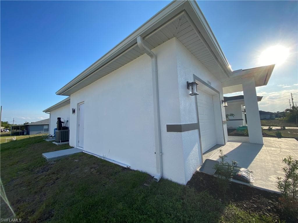 5253-5255 Centennial Blvd, Lehigh Acres, FL 33971-7
