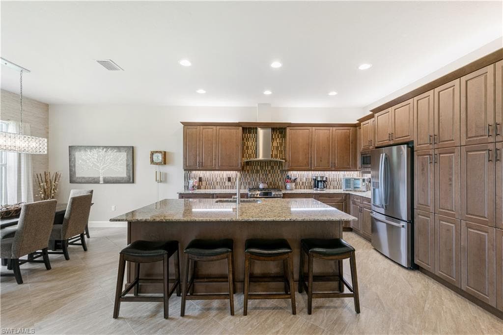 /property-images/225042594-2.jpg