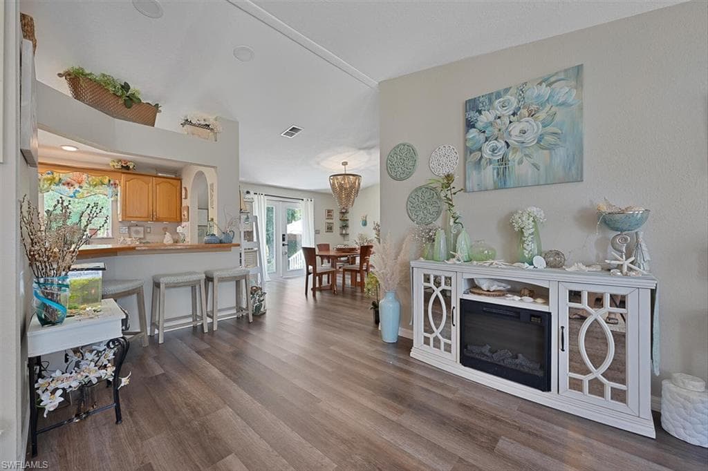 /property-images/225043158-2.jpg