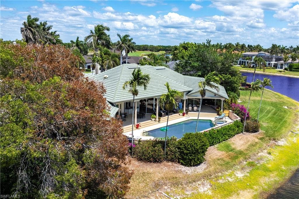 2339 Alexander Palm Dr, Naples, FL 34105-8