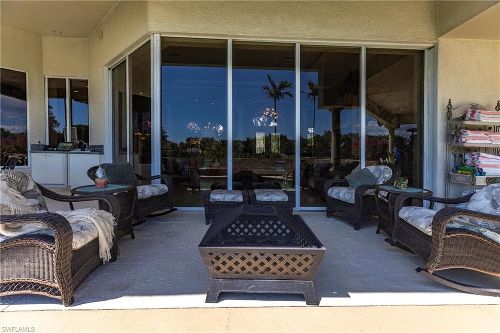2339 Alexander Palm Dr, Naples, FL 34105-17