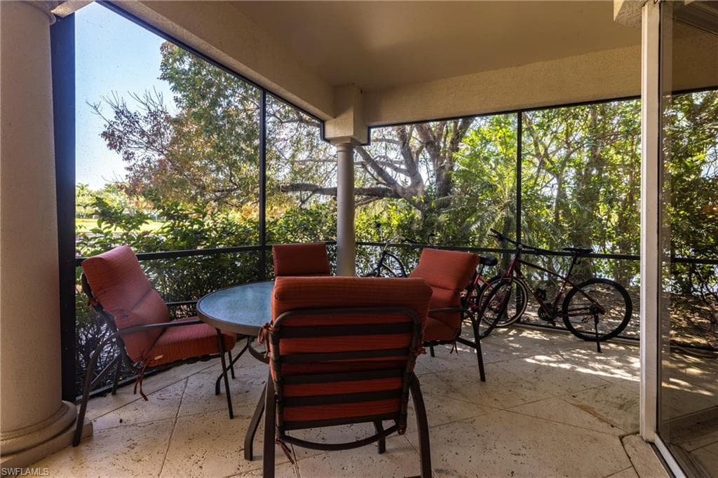 2339 Alexander Palm Dr, Naples, FL 34105-18