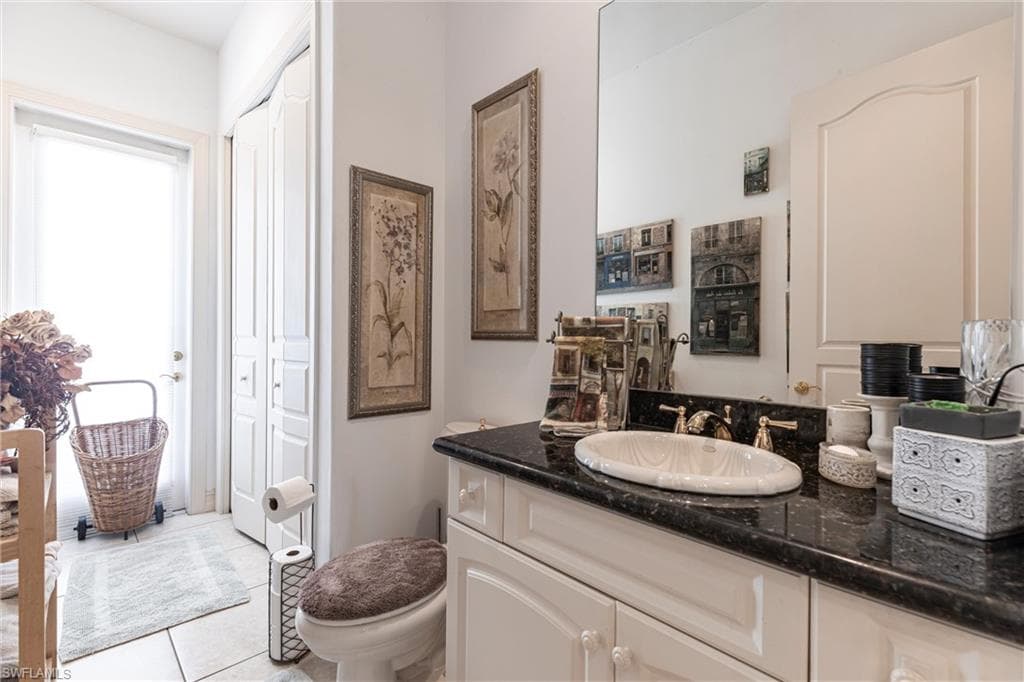 2339 Alexander Palm Dr, Naples, FL 34105-20