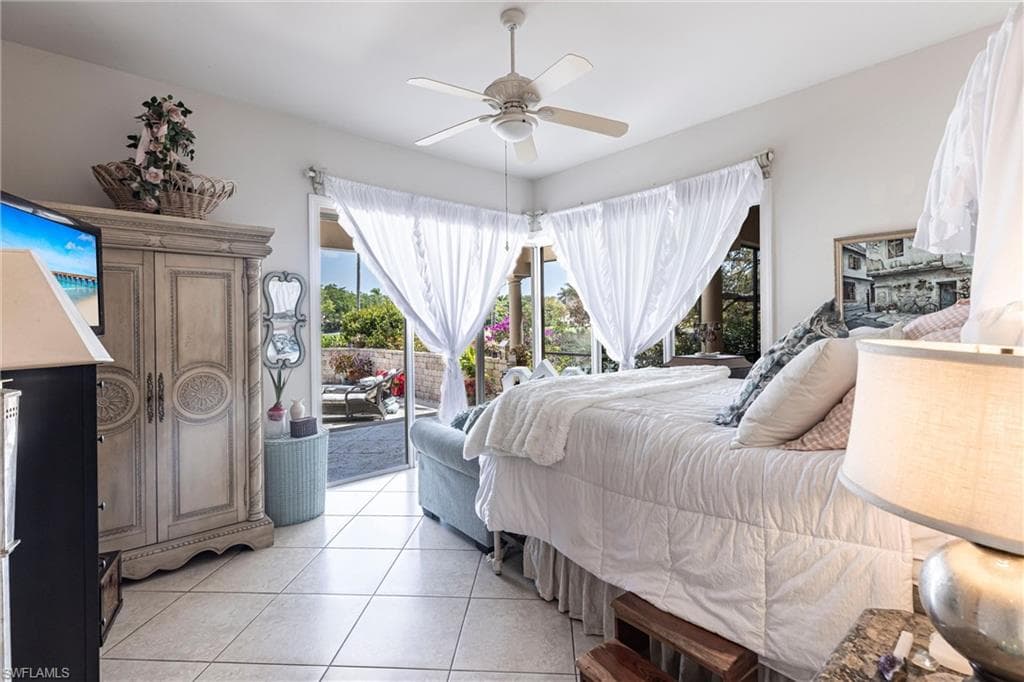 2339 Alexander Palm Dr, Naples, FL 34105-41