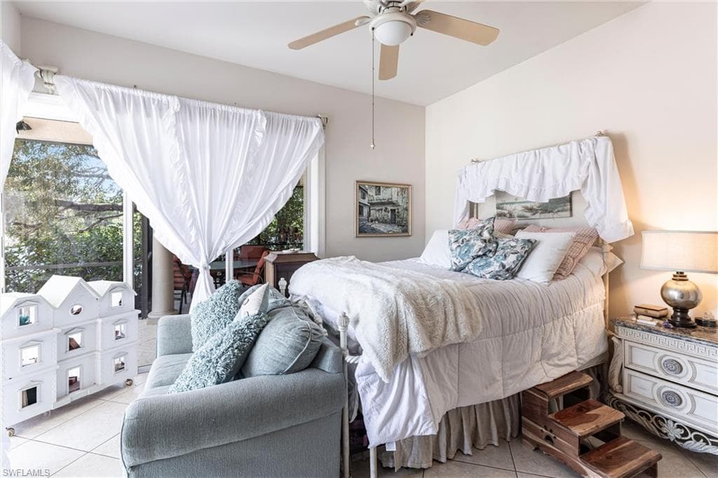 2339 Alexander Palm Dr, Naples, FL 34105-42