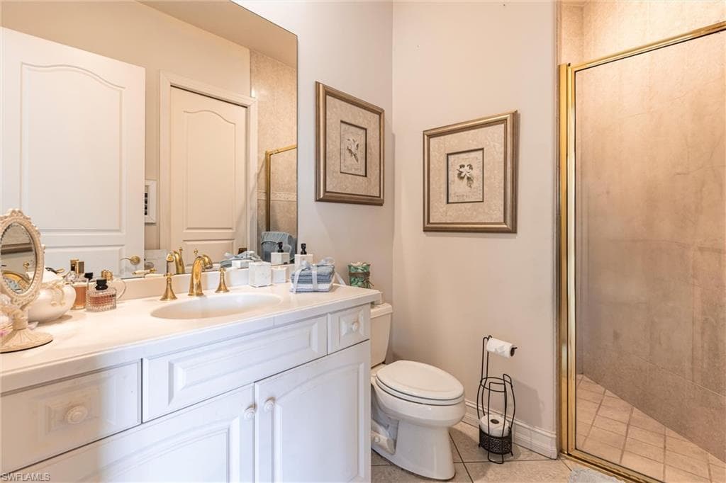 2339 Alexander Palm Dr, Naples, FL 34105-43