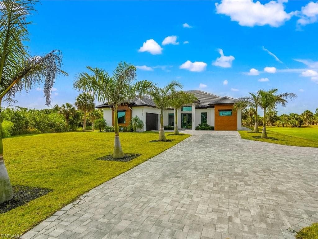 /property-images/225044246-2.jpg