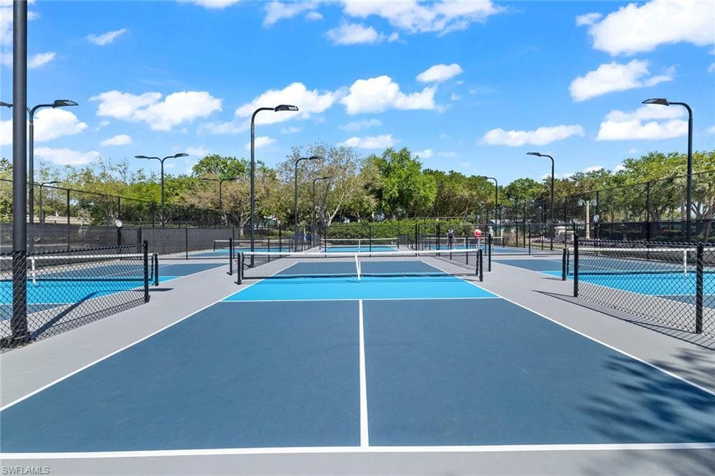 8824 Ventura Way, Naples, FL 34109-37