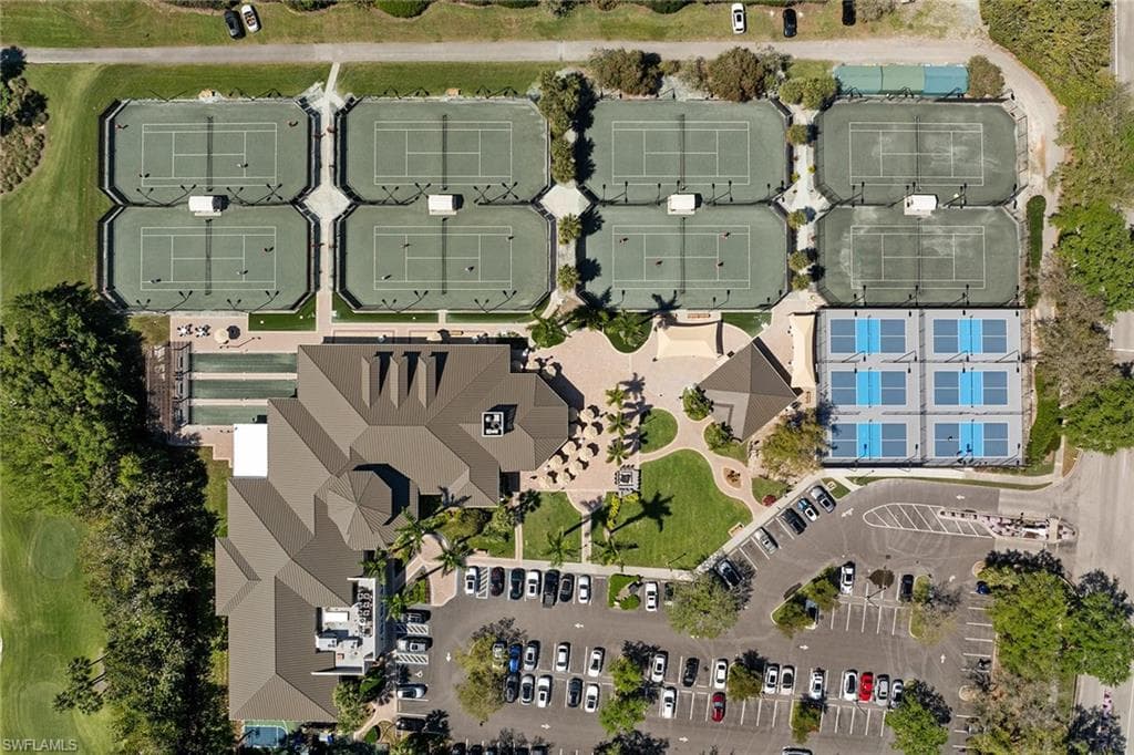 8824 Ventura Way, Naples, FL 34109-40