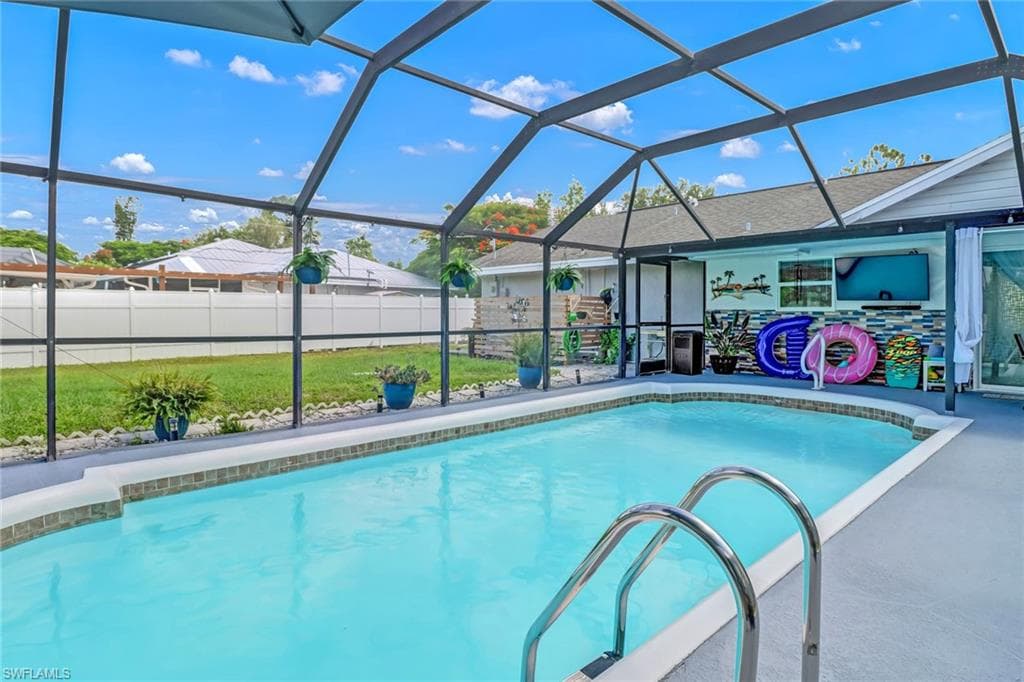/property-images/225045610-2.jpg