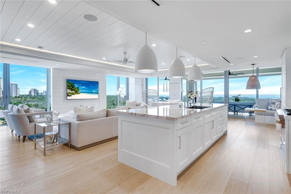 /property-images/225046621-2.jpg