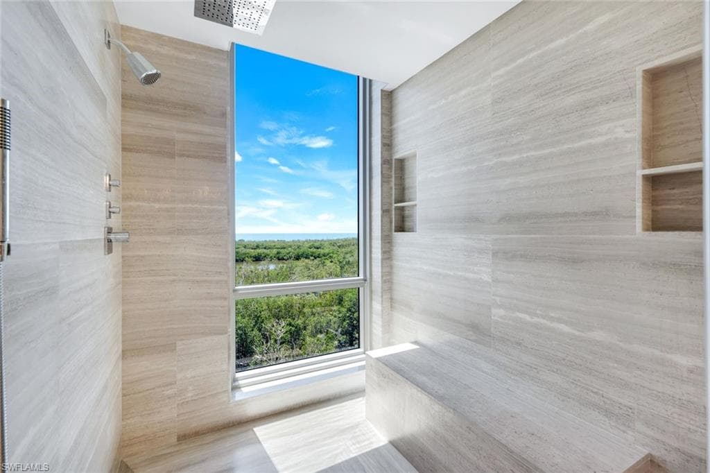 6897 Grenadier Blvd 601, Naples, FL 34108-24