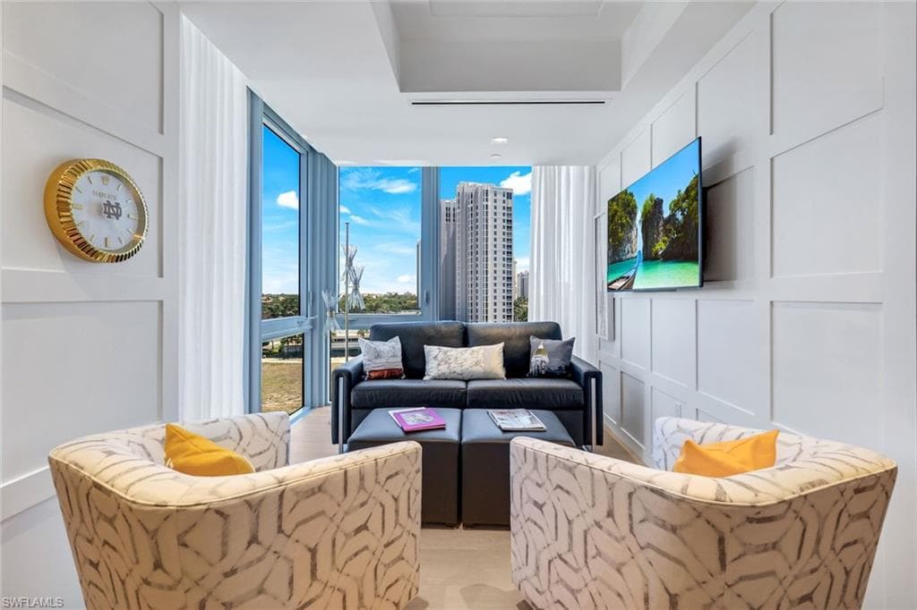 6897 Grenadier Blvd 601, Naples, FL 34108-33