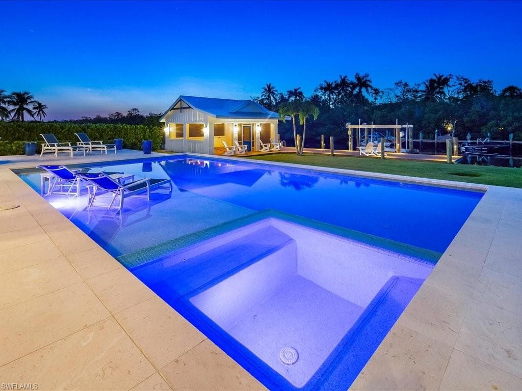 /property-images/225046894-2.jpg