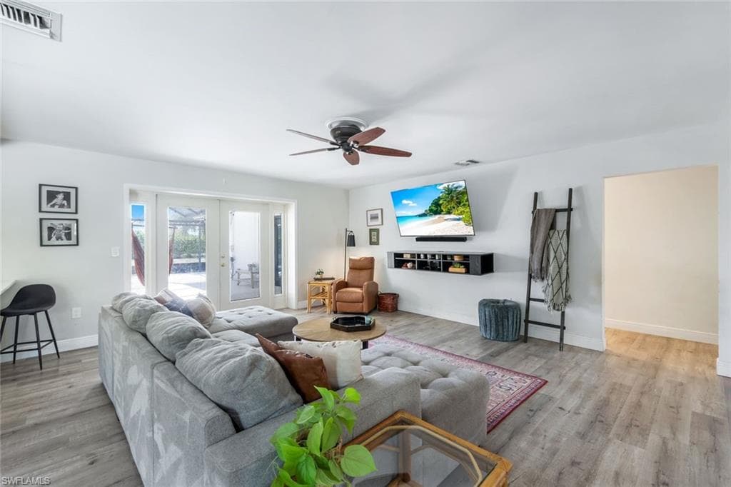 /property-images/225049230-2.jpg