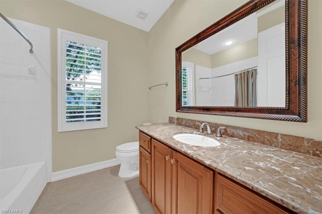 2366 Alexander Palm Dr, Naples, FL 34105-12